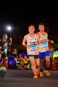 BIB: 424, 62404, 42373
                            <button type="button" onclick="openModal(21559856)" class="btn btn-primary btn-sm float-right btn-popup" data-toggle="modal" data-target=".modal-high-quality">
                        <i class="fas fa-shopping-cart"></i> Add to Cart
                    </button>
                                            <button type="button" onclick="isThisMe(21559856, true)" class="btn btn-success btn-sm float-right btn-popup btn-isme hidden" data-toggle="tooltip" data-placement="bottom" title="นี่คือรูปของคุณใช่ไหม คลิกที่นี่เพื่อเอาเข้าอัลบั้ม">
                        <i class="fas fa-plus"></i> Add to album
                    </button>
                    <button type="button" onclick="isThisMe(21559856, false)" class="btn btn-warning btn-sm float-right btn-popup btn-isnotme hidden">
                        <i class="fas fa-ban"></i> Remove from album
                    </button>